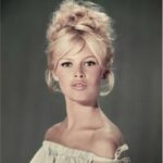 Лида Нежинская